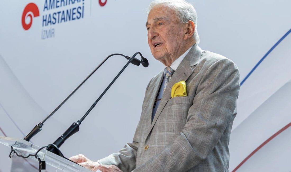İş İnsanı Rahmi Koç Hakkında Soruşturma Açıldı İzmir Amerikan Hastanesi’nin açılış töreninde İş İnsanı Rahmi Koç’un sosyal